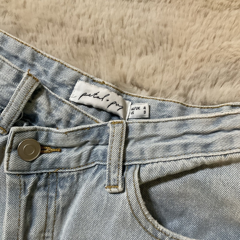 Petal & Pup Light Wash Asymmetrical Button Fly Denim Jeans Women's 0 Raw Hem‎ - Picture 5 of 10